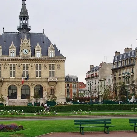 Rempart Du Chateau-sv83 Studiovincennes *